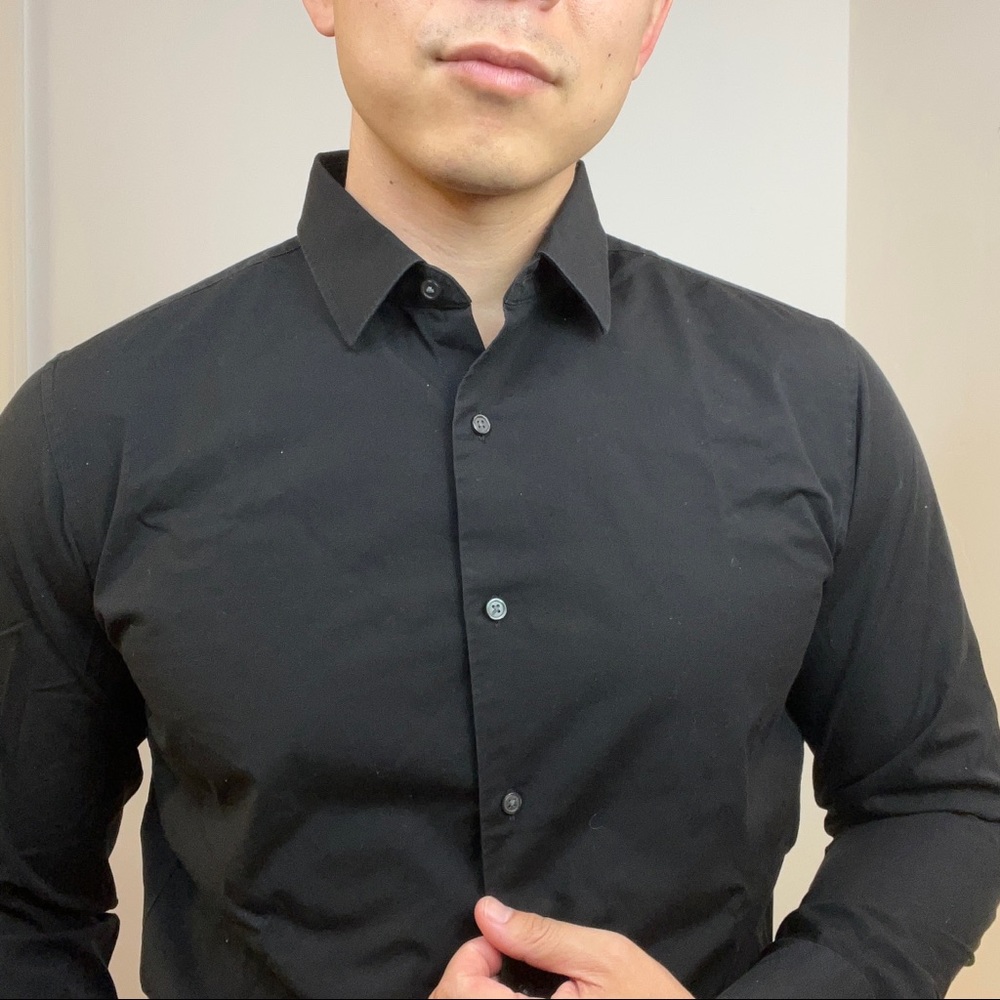 Uniqlo black easy care stretch slim-fit dress shirt - Picture 2 of 8